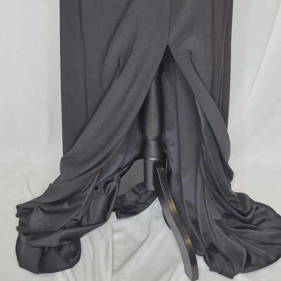 Xscape Off The Shoulder Sweetheart Neckline Lacey Sleeve Formal Dress - Size 16 - Picture 10 of 16